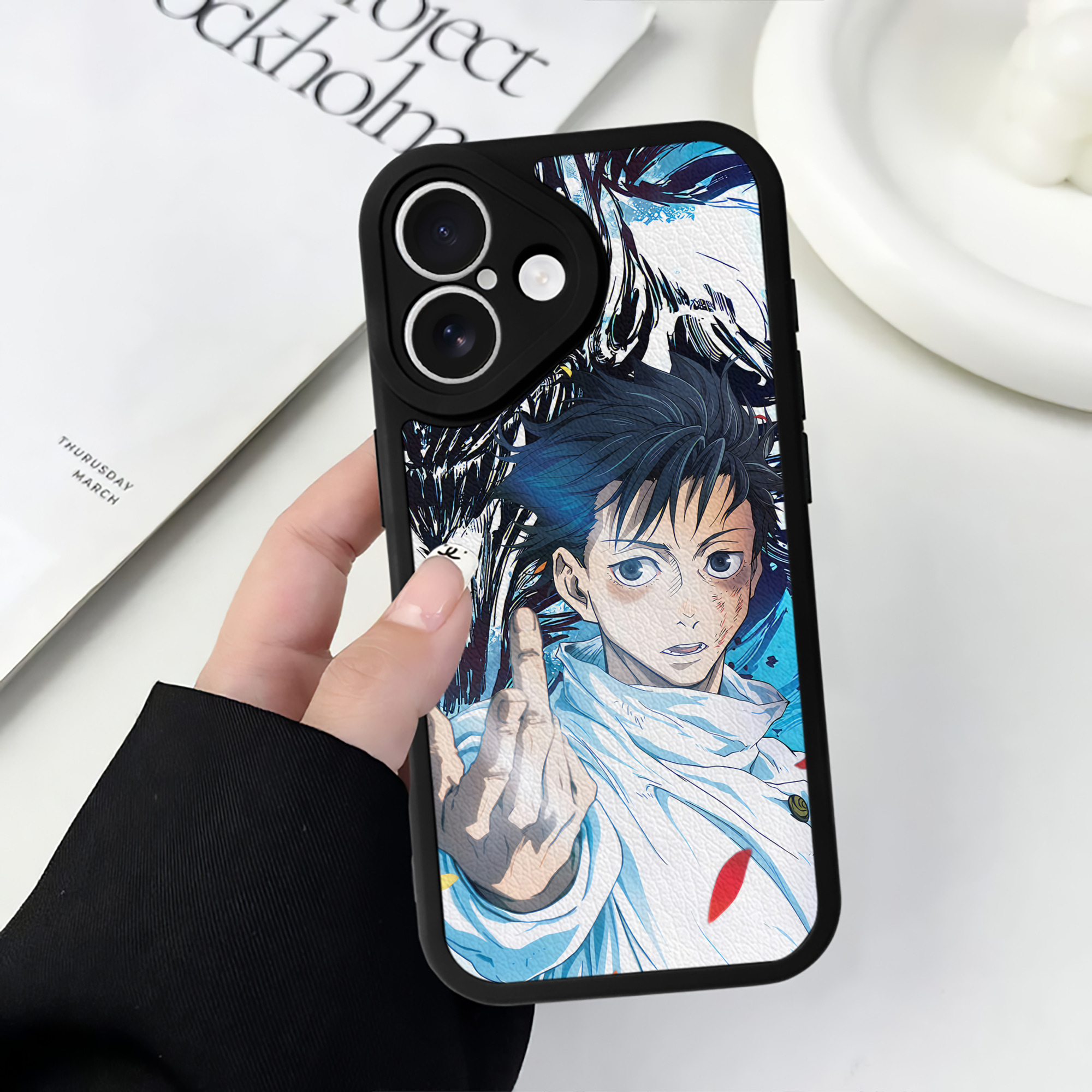 （画像用） 呪術廻戦 Jujutsu Kaisen 【iPhone 16シリーズ対応】シリコンスマホケース（レザー調） 材質：シリコン